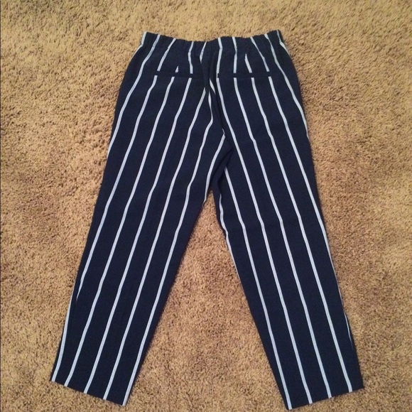Old navy pants - Picture 3 of 3